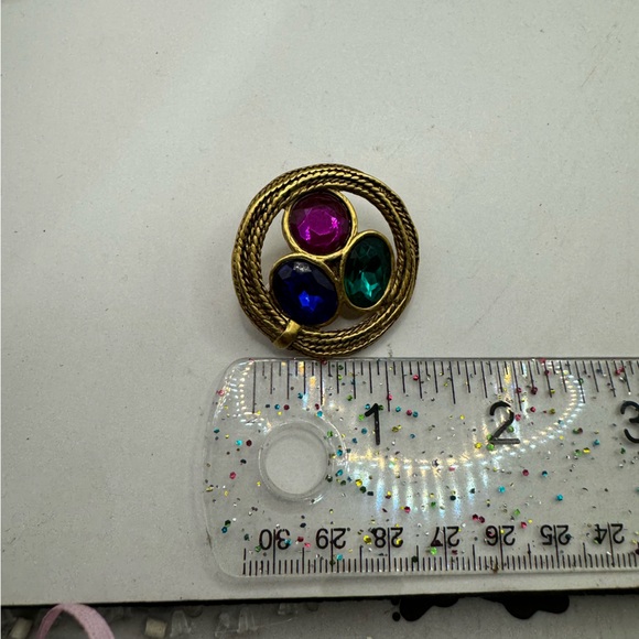 Vintage large mogul style gem toned rhinestone round clip on earrings retro - Picture 4 of 5